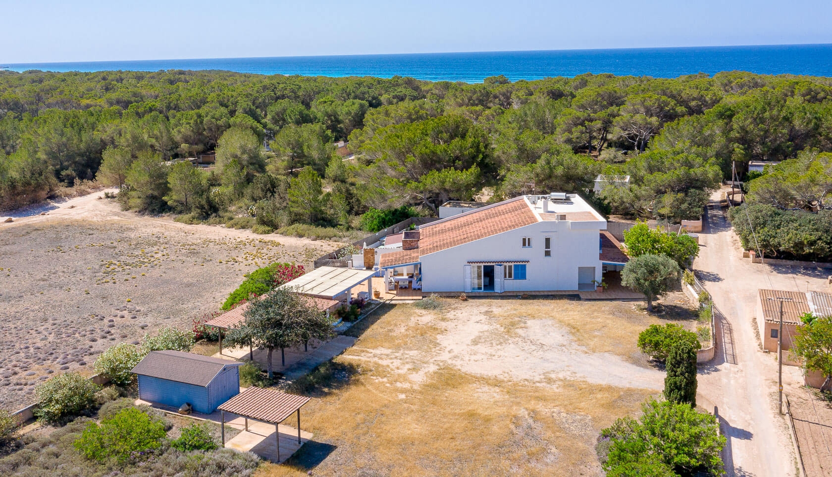 Idyllic house by the sea