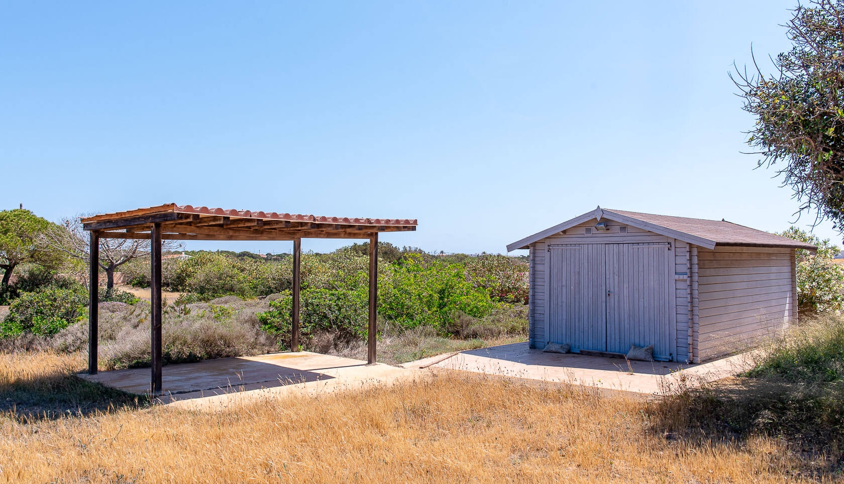 Idyllic house by the sea