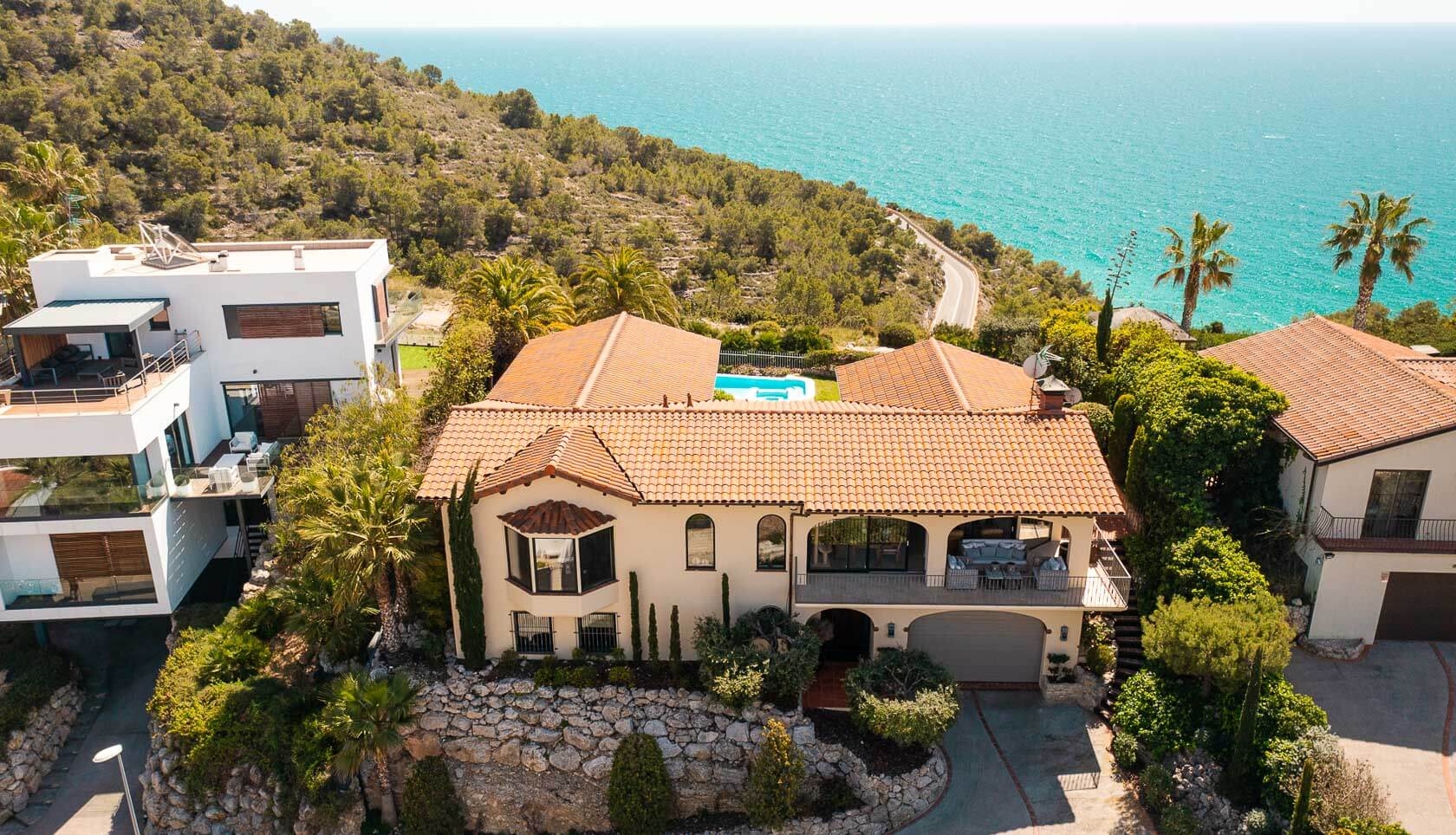 Encantadora villa con vistas al mar