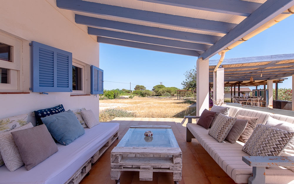 Idyllic house by the sea